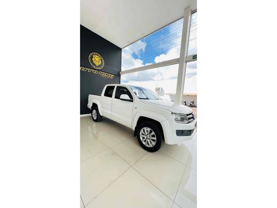 VOLKSWAGEN AMAROK 2.0 4X4 CD 16V TURBO INTERCOOLER DIESEL 4P MANUAL VOLKSWAGEN AMAROK 2.0 4X4 CD 16V TURBO INTERCOOLER DIESEL 4P MANUAL